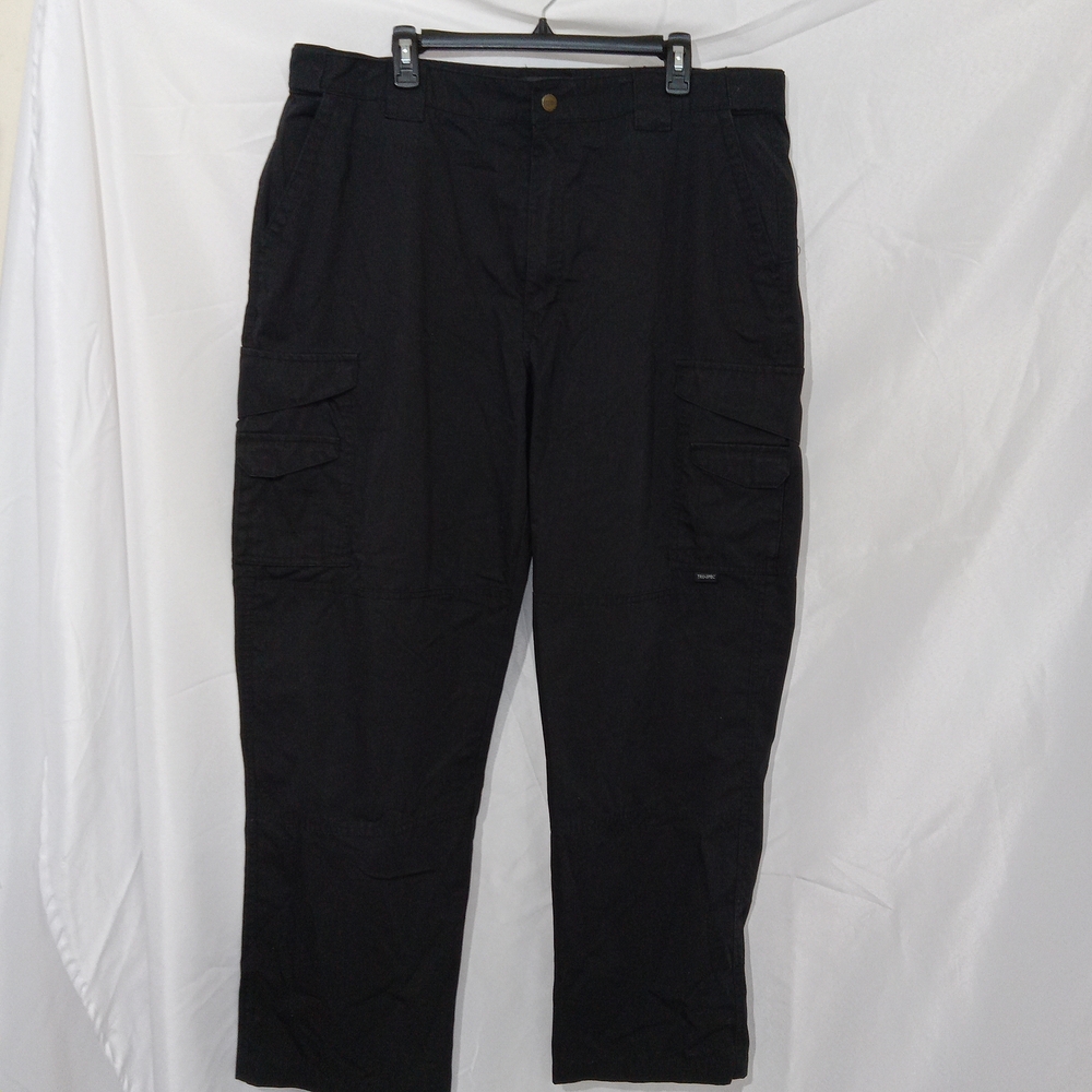True Spec Men’s 42 x32  Black Utility Tactical Cargo Pants Army USA
